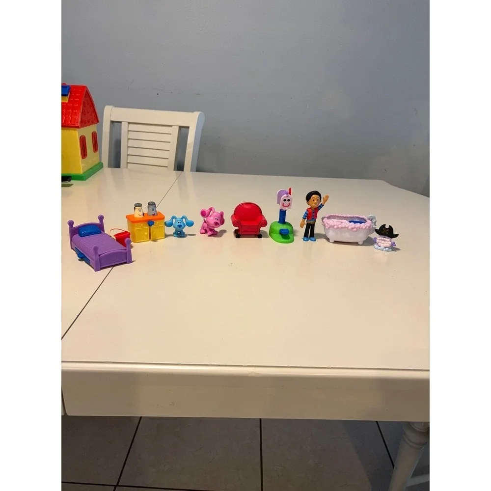 Blues Clues & You Blue House Playset Figures Thinking Chair Mailbox Nickelodeon